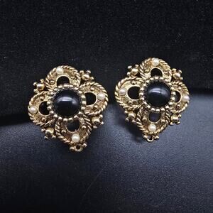 Pastelli Gold Tone Clip On Earring Etruscan Revival Vintage Jewelry